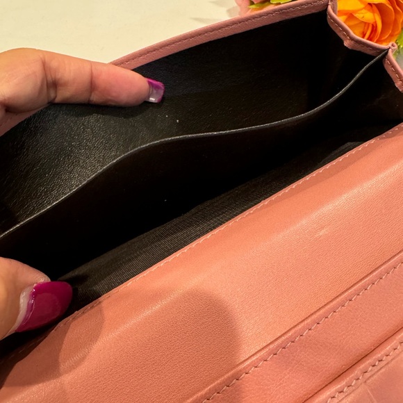 Authentic Gucci wallet - Picture 7 of 12